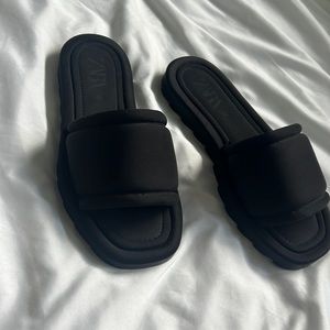 Zara black slides
